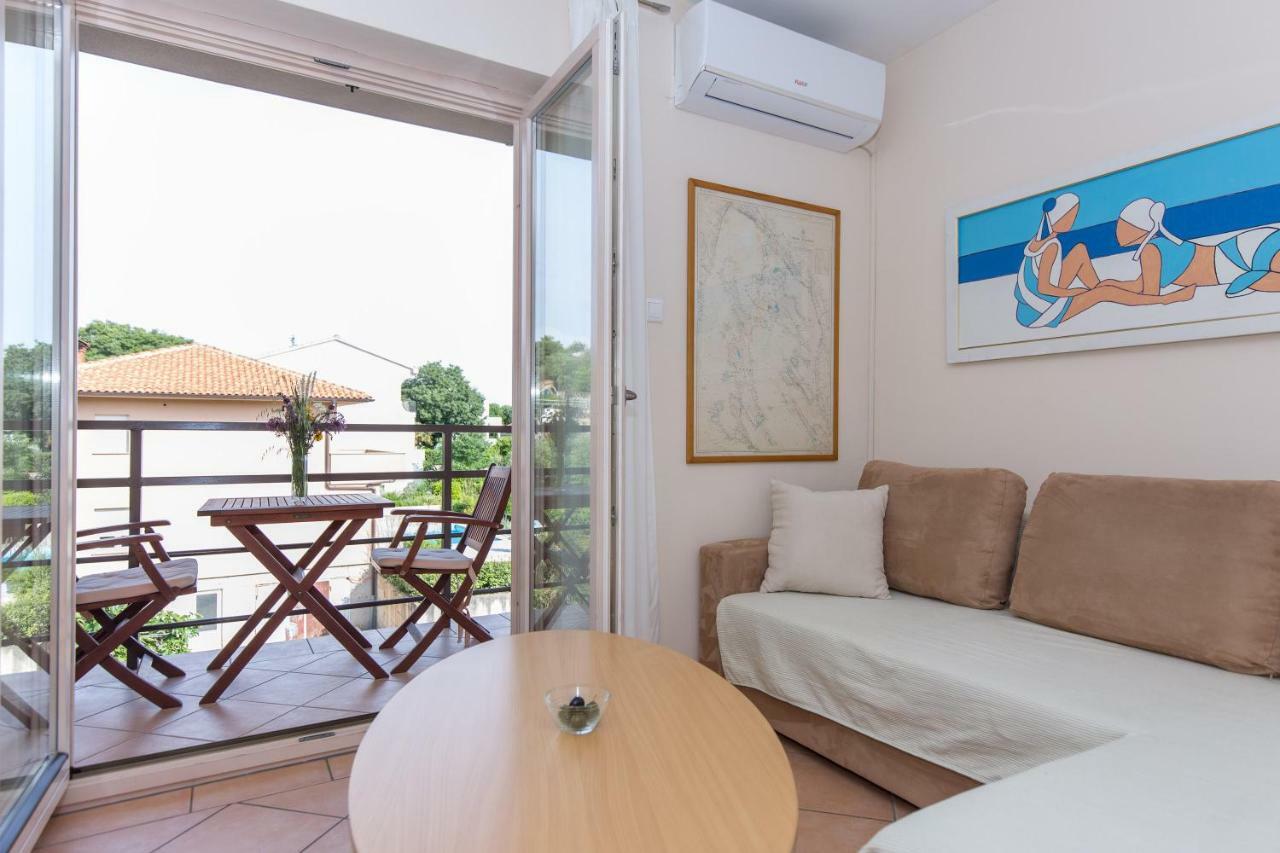 קרק Apartments Marta מראה חיצוני תמונה